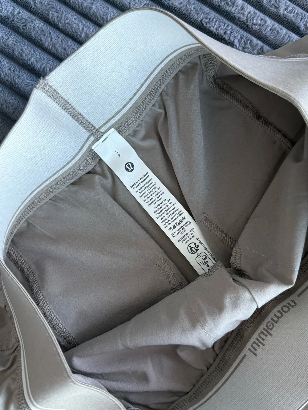 Women Lululemon Shorts Size S